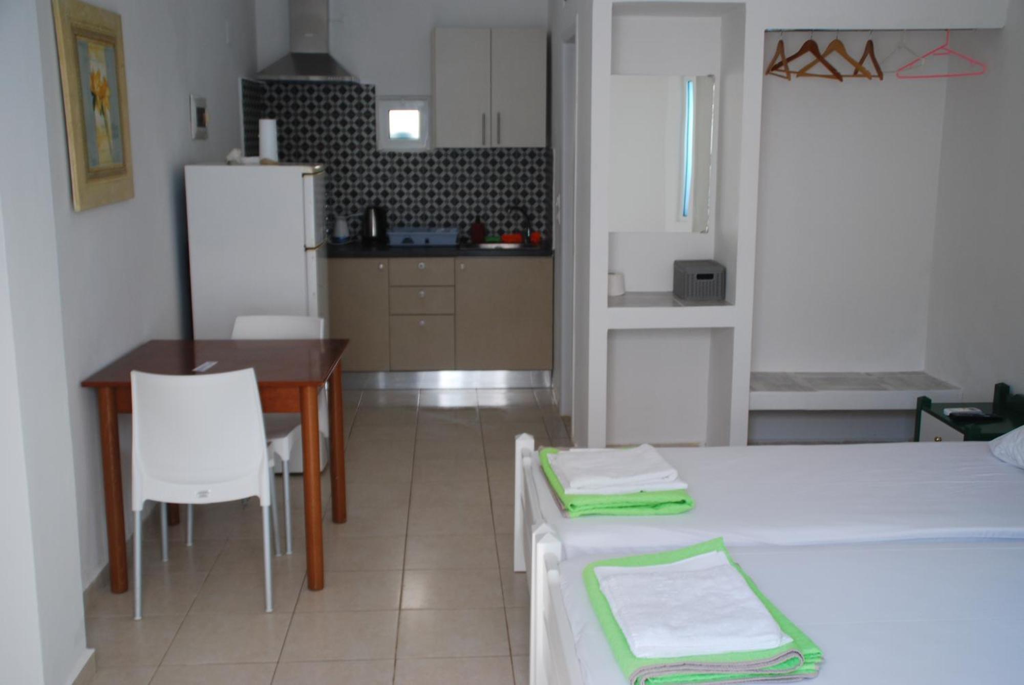 Soula Appartments Makry Gialos  Exterior photo
