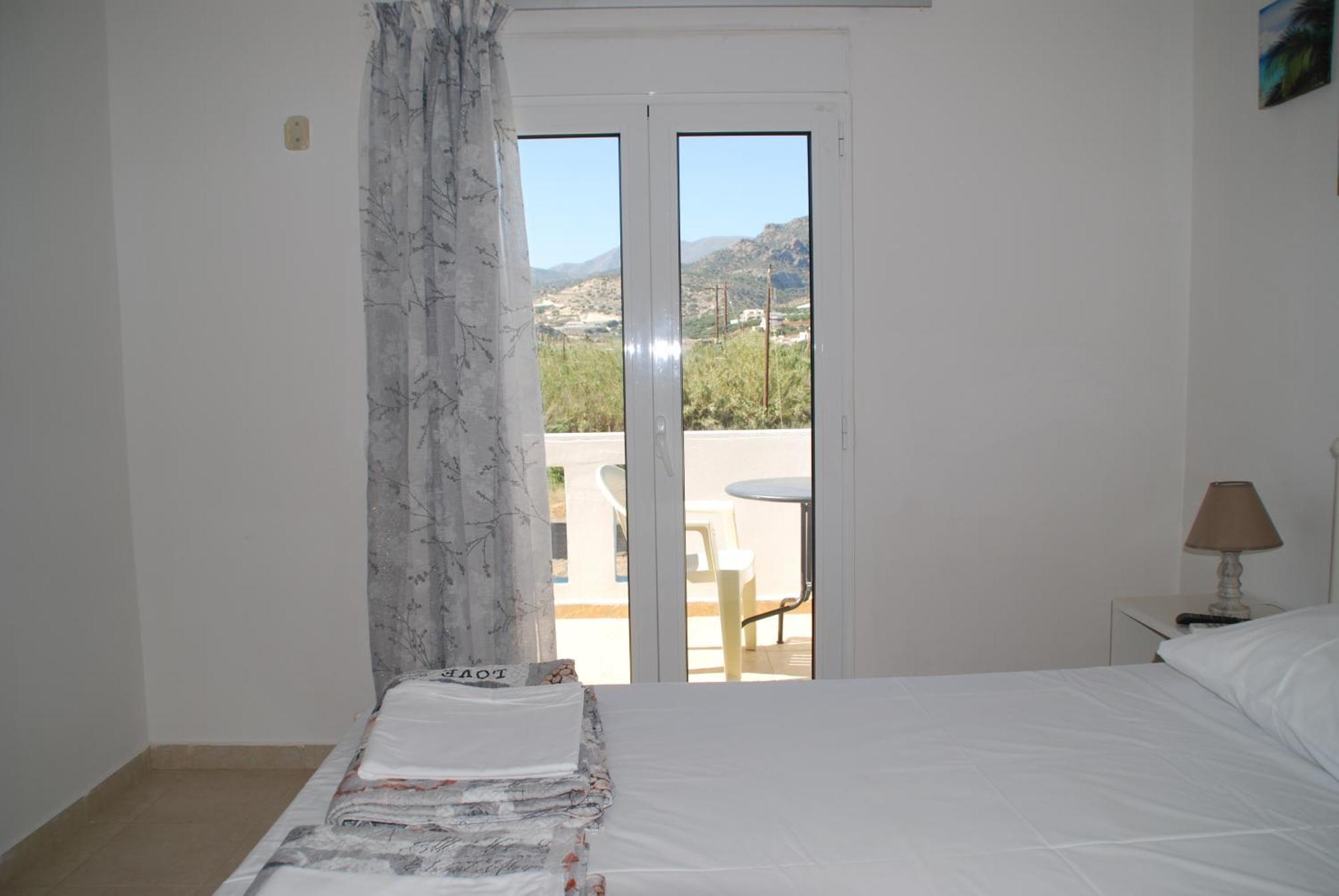 Soula Appartments Makry Gialos  Exterior photo
