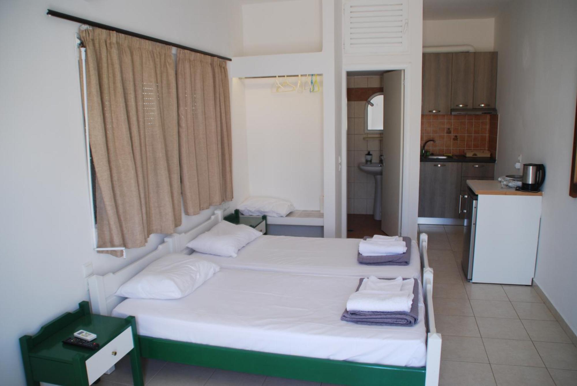 Soula Appartments Makry Gialos  Exterior photo