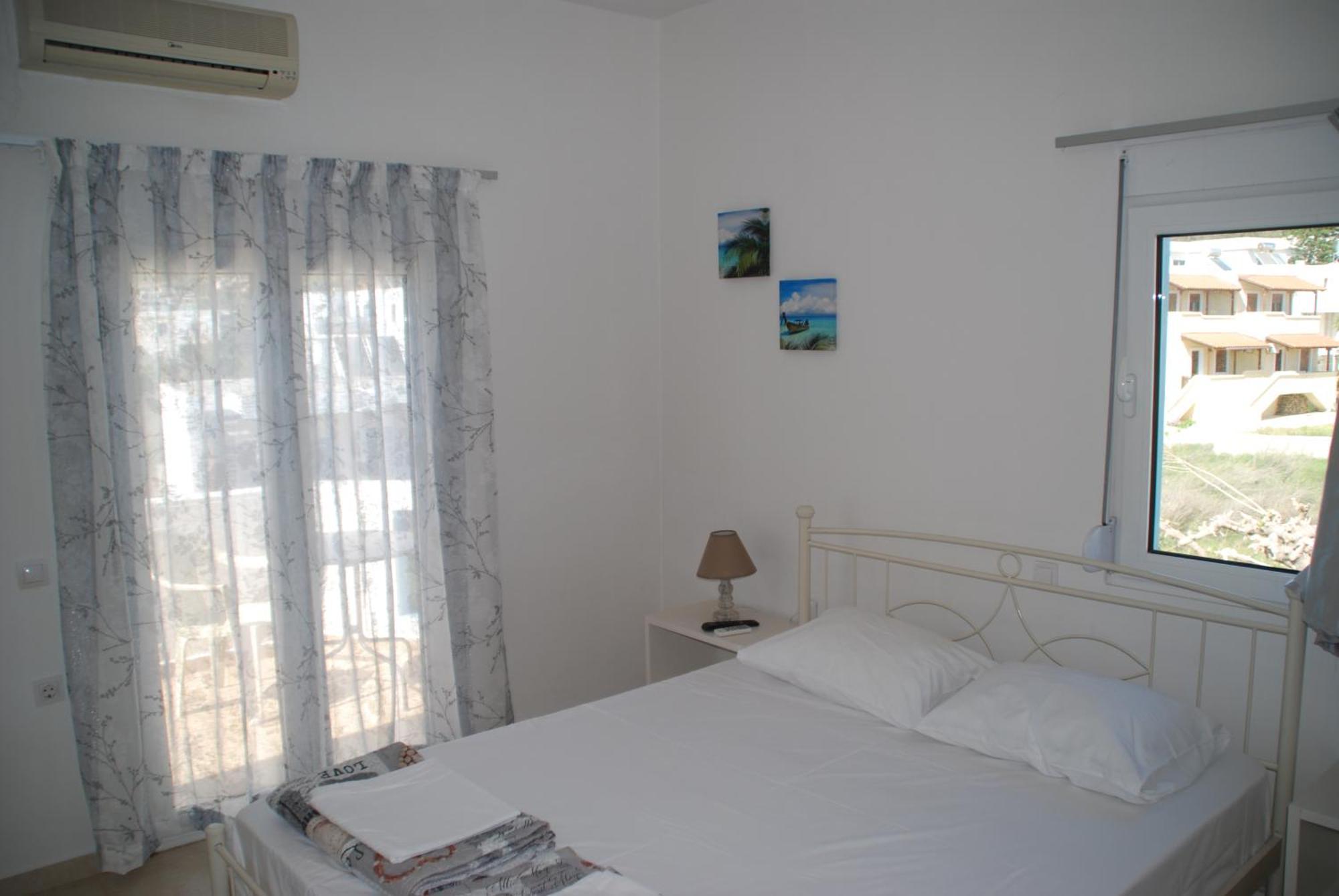 Soula Appartments Makry Gialos  Exterior photo